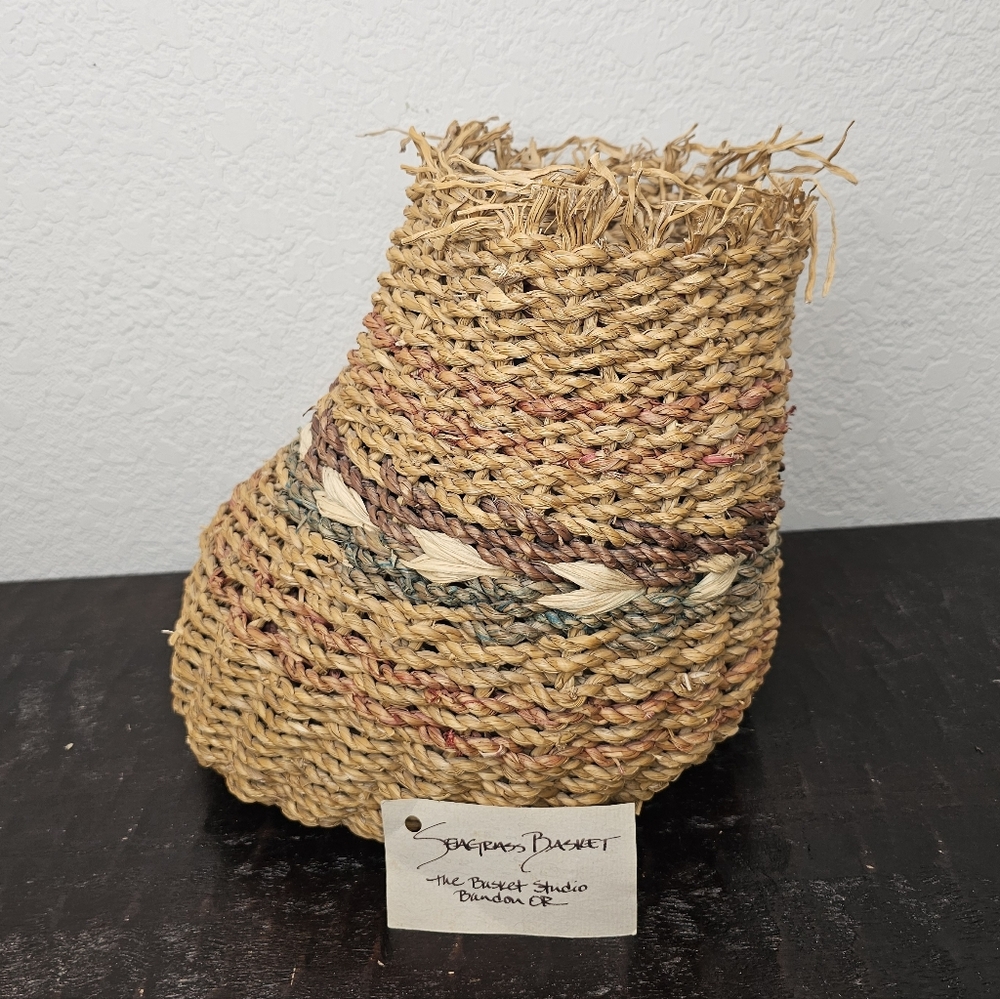 Vintage Artist Made Seagrass Basket Bandon Oregon - Picture 1 of 7